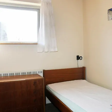 Сasa de vacaciones Eight-bedroom In